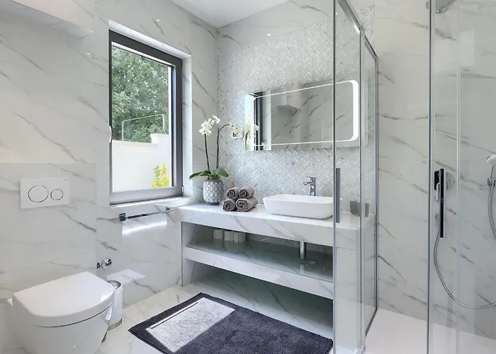 Nalani Nyaraló Póla